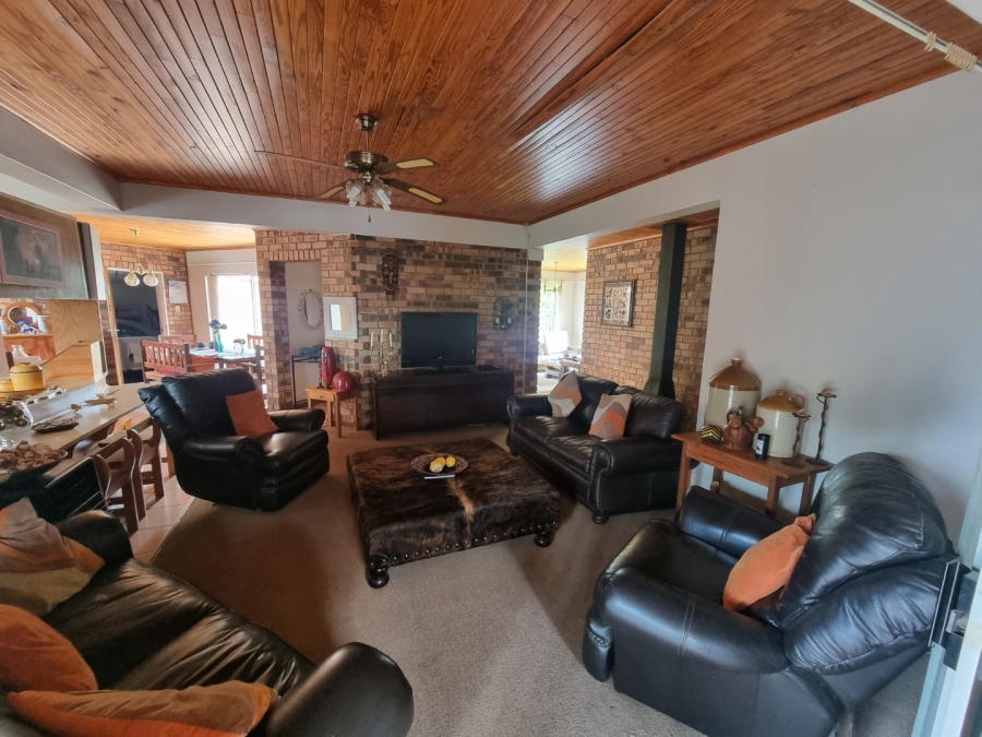 To Let 3 Bedroom Property for Rent in La Provance Free State